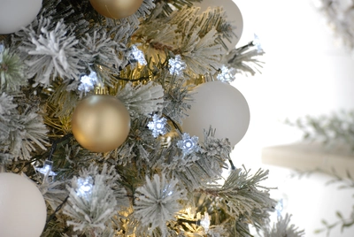 100 BO Timer Snowflake Lights - White - image 2