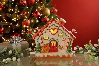 22cm Bo Lit Polyresin Candy Cane Gingerbread House