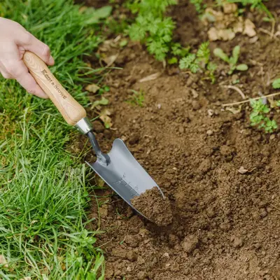 Kent & Stowe Carbon Steel Hand Transplanting Trowel FSC - image 3