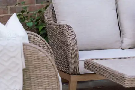 Wrottesley  4-Seat Lounge Set  Adjustable Table- Natural - image 4